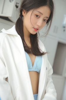YSL蜜桃色NEO